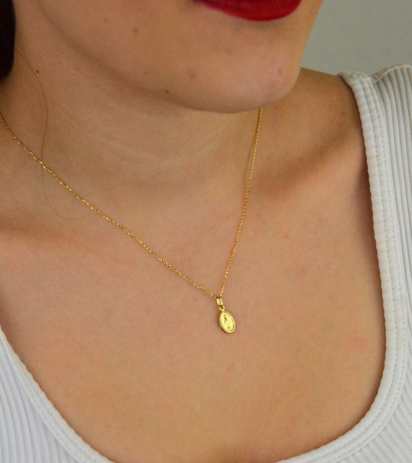 Zawieszka złota ZA 1533S 585 – Medalik Matka Boska Niepokalana.jpg